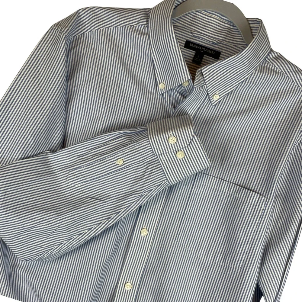 Banana Republic Mens L Blue White Striped‎ Button Down Shirt Long Sleeve Cotton
